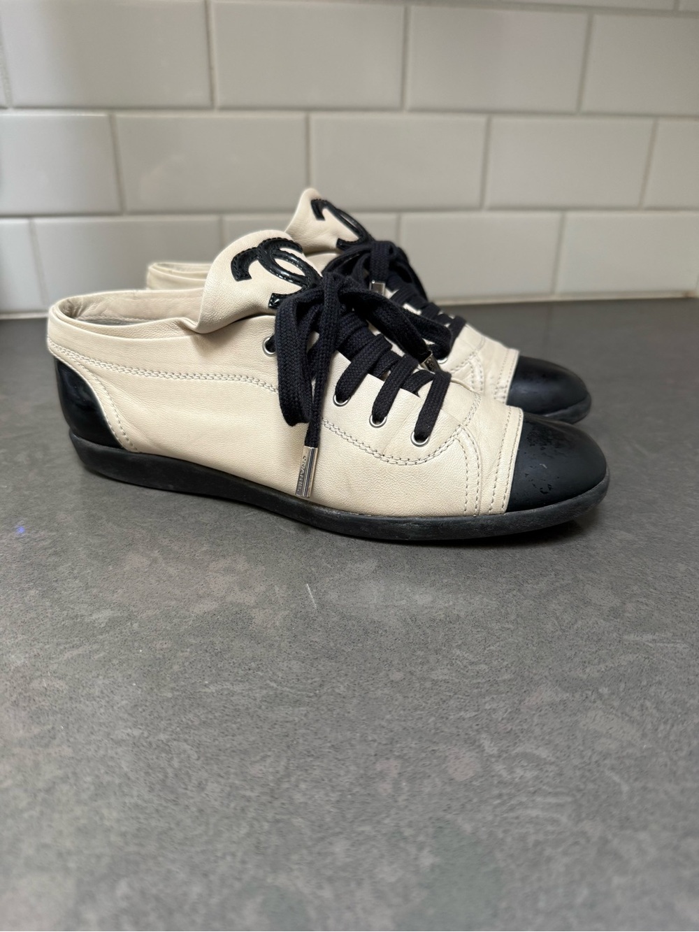 CHANEL CC Logo Sneakers Black Cap toe size 37.5 European